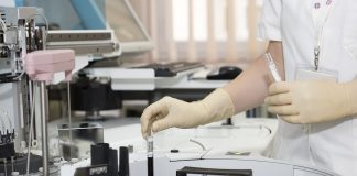 Criticidade infecciosa: hospitais recorrem a escovas para limpeza segura Criticidade infecciosa: hospitais recorrem a escovas para limpeza segura