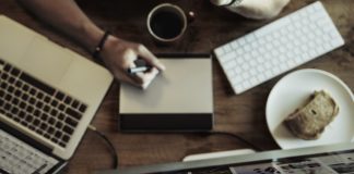 Como textos comuns diferem-se dos de copywriting no MKT Como textos comuns diferem-se dos de copywriting no MKT