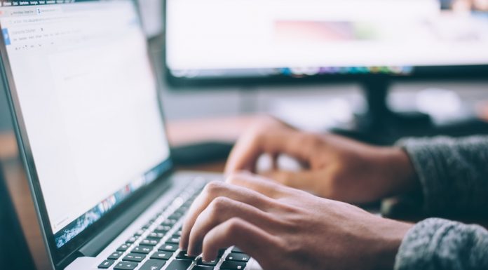 Faturamento do e-commerce deve aumentar 10% em 2023