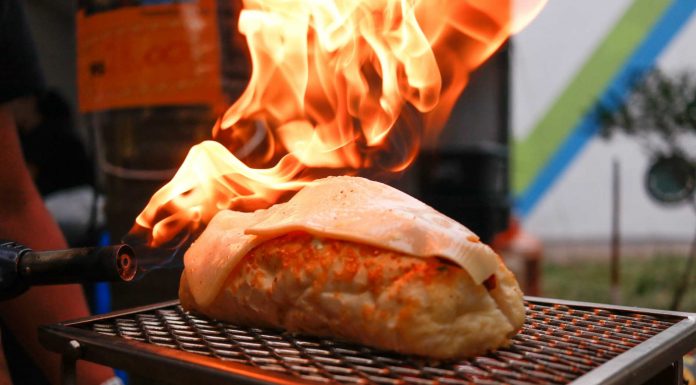 Feira gastronômica itinerante divulga o torresmo autêntico em todo o Brasil