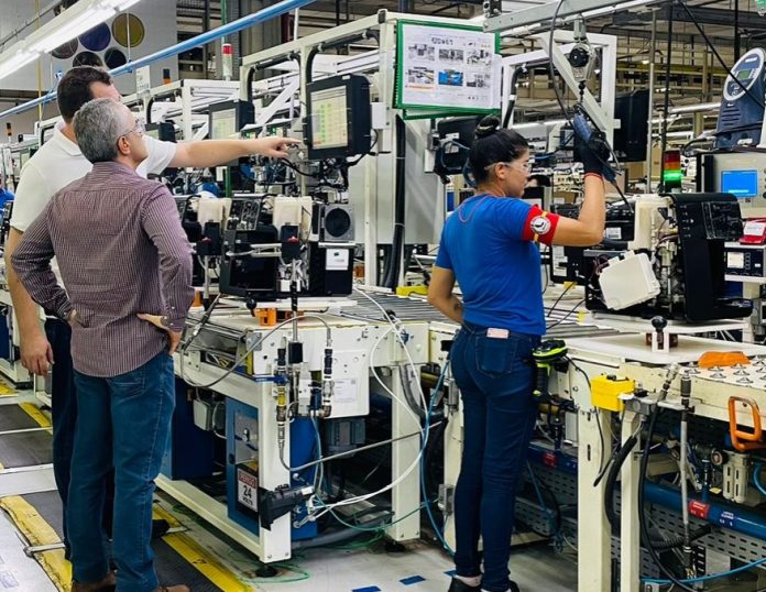 Plataforma tecnológica ajuda empresas a implantar modelo Indústria 4.0 no Brasil Plataforma tecnológica ajuda empresas a implantar modelo Indústria 4.0 no Brasil