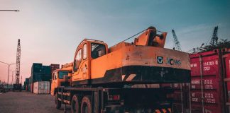 Vendas na indústria de máquinas e equipamentos diminuem Vendas na indústria de máquinas e equipamentos diminuem