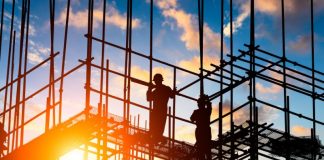 Setor de máquinas e equipamentos encerra trimestre em queda Setor de máquinas e equipamentos encerra trimestre em queda