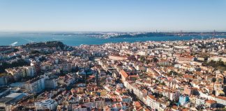 Brasileiros abrem 65% dos novos negócios em Portugal