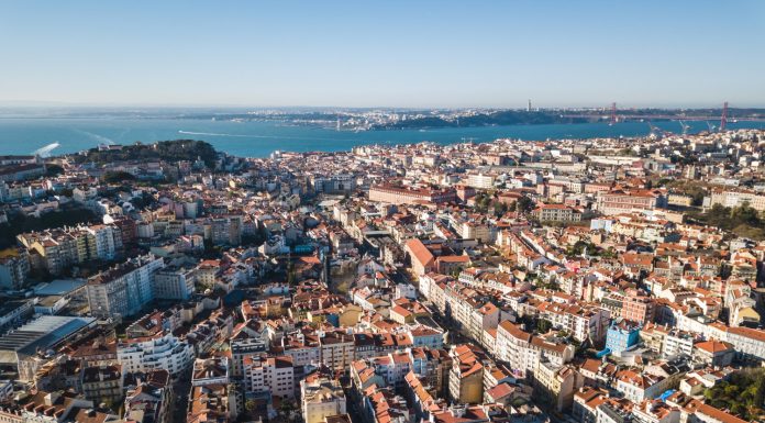 Brasileiros abrem 65% dos novos negócios em Portugal