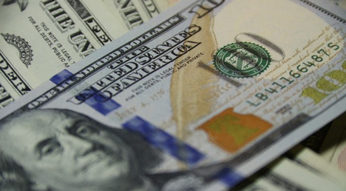 Ibovespa mantém alta mesmo com oscilação do dólar Ibovespa mantém alta mesmo com oscilação do dólar
