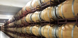 Produção de vinhos brasileiros retoma técnicas tradicionais