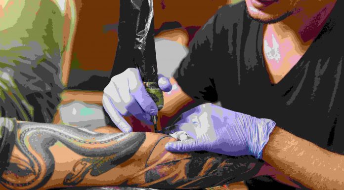 Tatuador dos EUA Pham Minh Phuc é o campeão da 3ª Tattoo Week Online