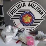 Botucatu: Polícia Militar prende mulher em flagrante após denúncia de tráfico de drogas