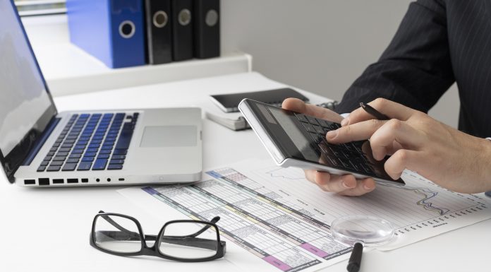 Queda da Selic deve acelerar setor produtivo em 2024