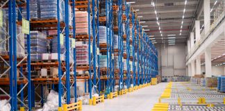 Demanda por produtos industriais encolhe 1,8% em março