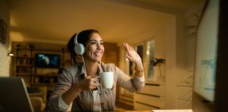 Artistas transformam a rotina dos jovens e redes sociais indicam crescimento Artistas transformam a rotina dos jovens e redes sociais indicam crescimento