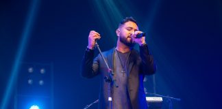 Cantor lança single inspirado em tragédia de Santa Maria Cantor lança single inspirado em tragédia de Santa Maria