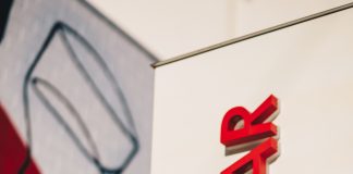 E-commerce de vinhos abre lojas físicas em São Paulo E-commerce de vinhos abre lojas físicas em São Paulo