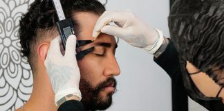 Profissão de Body Piercer requer conhecimento específico Profissão de Body Piercer requer conhecimento específico