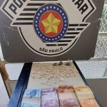 Homem é preso pela Polícia Militar por tráfico de drogas em Botucatu