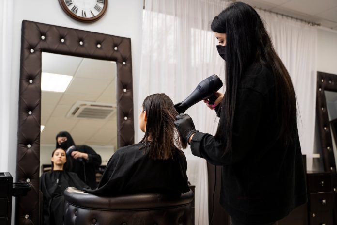 Progressiva orgânica proporciona alisamento sem formol Progressiva orgânica proporciona alisamento sem formol