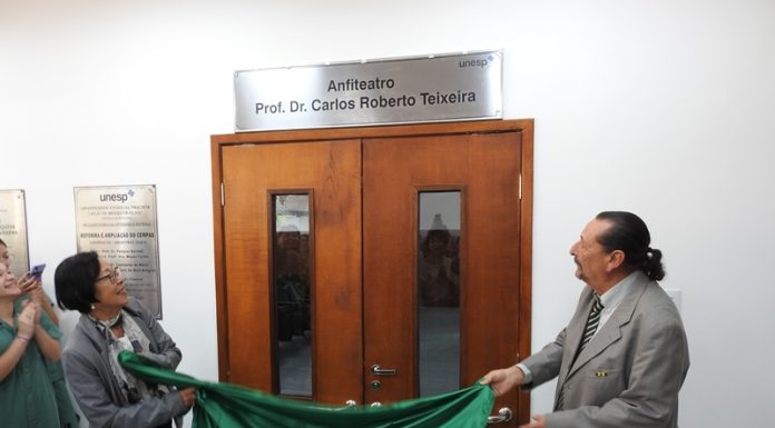 Botucatu: Homenagem em vida – Anfiteatro do Cempas recebe o nome do professor Carlos Roberto Teixeira