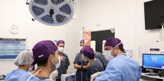 Cirurgia plástica brasileira atrai atenção de estrangeiros