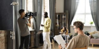 Universidade dos EUA reúne graduados da área de cinema Universidade dos EUA reúne graduados da área de cinema