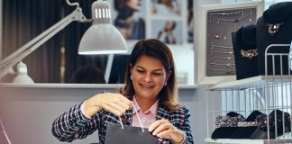 Mercado atacadista de joias tem previsão de crescimento Mercado atacadista de joias tem previsão de crescimento