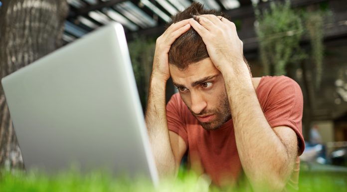 Receita Federal notifica mais de 1,2M de CNPJs devedores Receita Federal notifica mais de 1,2M de CNPJs devedores
