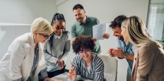 Pesquisa indica que prática da gentileza impulsiona sucesso Pesquisa indica que prática da gentileza impulsiona sucesso