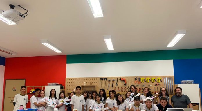 Botucatu: Alunos da Rede Municipal de Ensino participam de atividades de robótica no FAB LAB do SESI