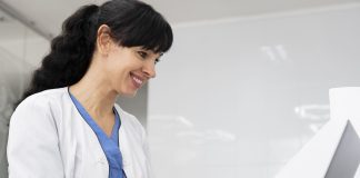 Digitalização de prontuários traz ganhos à gestão de saúde Digitalização de prontuários traz ganhos à gestão de saúde