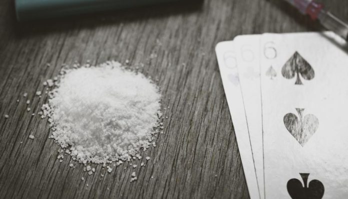 Estudo aponta influência do ambiente na dependência química Estudo aponta influência do ambiente na dependência química