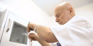 CMR: nova marca homenageia um dos mais longevos veterinários