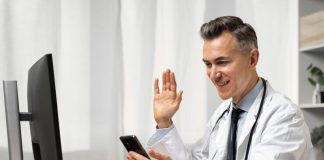 Profissionais da saúde têm acesso a lives sobre marketing Profissionais da saúde têm acesso a lives sobre marketing