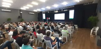 Encontro de vitivinicultura reúne mais de 600 Encontro de vitivinicultura reúne mais de 600