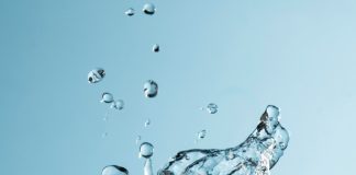 Hábito de ingerir água evita problemas causados pela desidratação