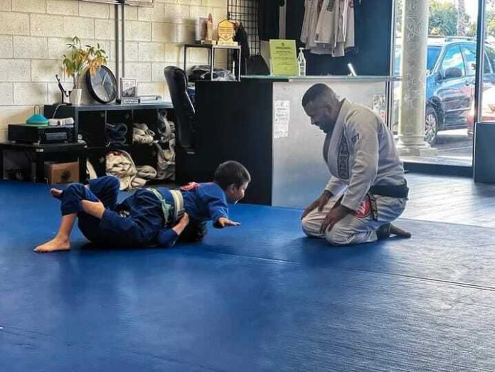 Crianças brasileiras são destaque em mundiais de jiu-jitsu Crianças brasileiras são destaque em mundiais de jiu-jitsu