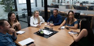 Qualiconsig busca padrões no ambiente de trabalho positivo