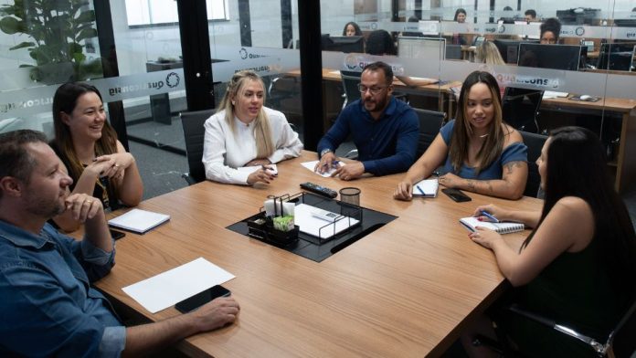 Qualiconsig busca padrões no ambiente de trabalho positivo