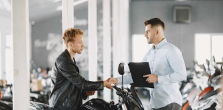 Inflação e Pix impulsionam financiamento de motos com cartão