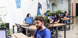 Novel celebra 10 anos de atuação em marketing e publicidade Novel celebra 10 anos de atuação em marketing e publicidade