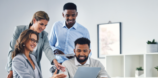 Empresas se preparam para os desafios de 2024 Empresas se preparam para os desafios de 2024