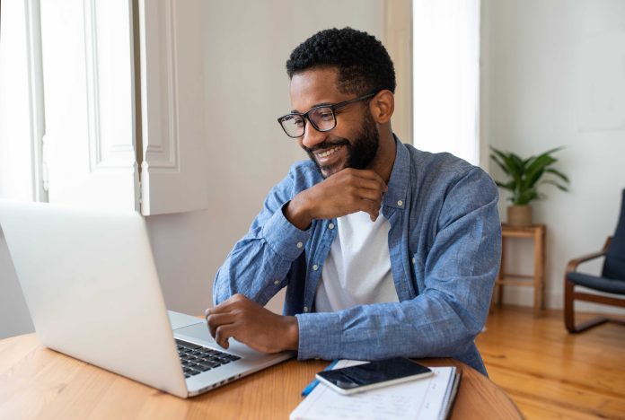 Tempo de abertura de empresas em 2023 bate recorde em 2023 Tempo de abertura de empresas em 2023 bate recorde em 2023