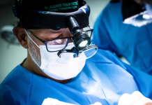 Médico explica benefícios do transplante capilar