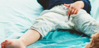 Corrida das crianças para fazer xixi pode ser um alerta