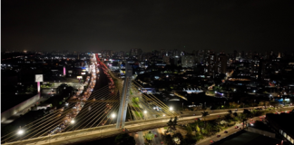 PPP impulsiona modernização: 73 mil LEDs renovam iluminação