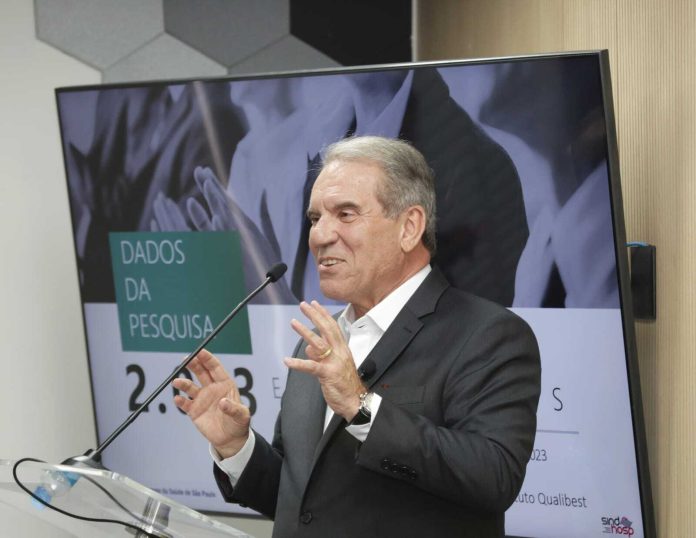 Médico Francisco Balestrin assume a presidência da FEHOESP Médico Francisco Balestrin assume a presidência da FEHOESP