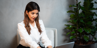 Empreendedorismo feminino se destaca no setor de cosméticos Empreendedorismo feminino se destaca no setor de cosméticos