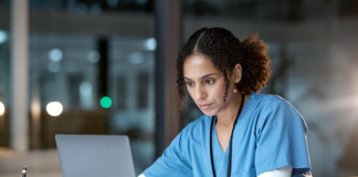 Empresa auxilia médicos a estudar e trabalhar no exterior Empresa auxilia médicos a estudar e trabalhar no exterior