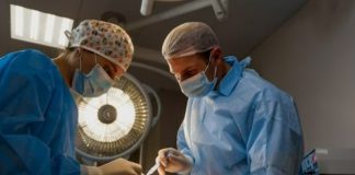 Brasil tem aumento de cirurgias plásticas em homens Brasil tem aumento de cirurgias plásticas em homens