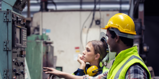 Índice de evolução da produção industrial aponta queda