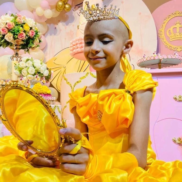 Câncer infantil: paciente do Itaci faz exposição no hospital Câncer infantil: paciente do Itaci faz exposição no hospital